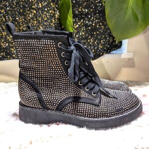Madden Girl Kurt 7M excellent cond Black Rhinestone LaceUp Platform combat Boots